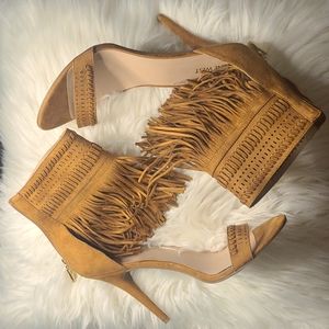 Nine West Cognac Suede Fringe Sandal Size 11